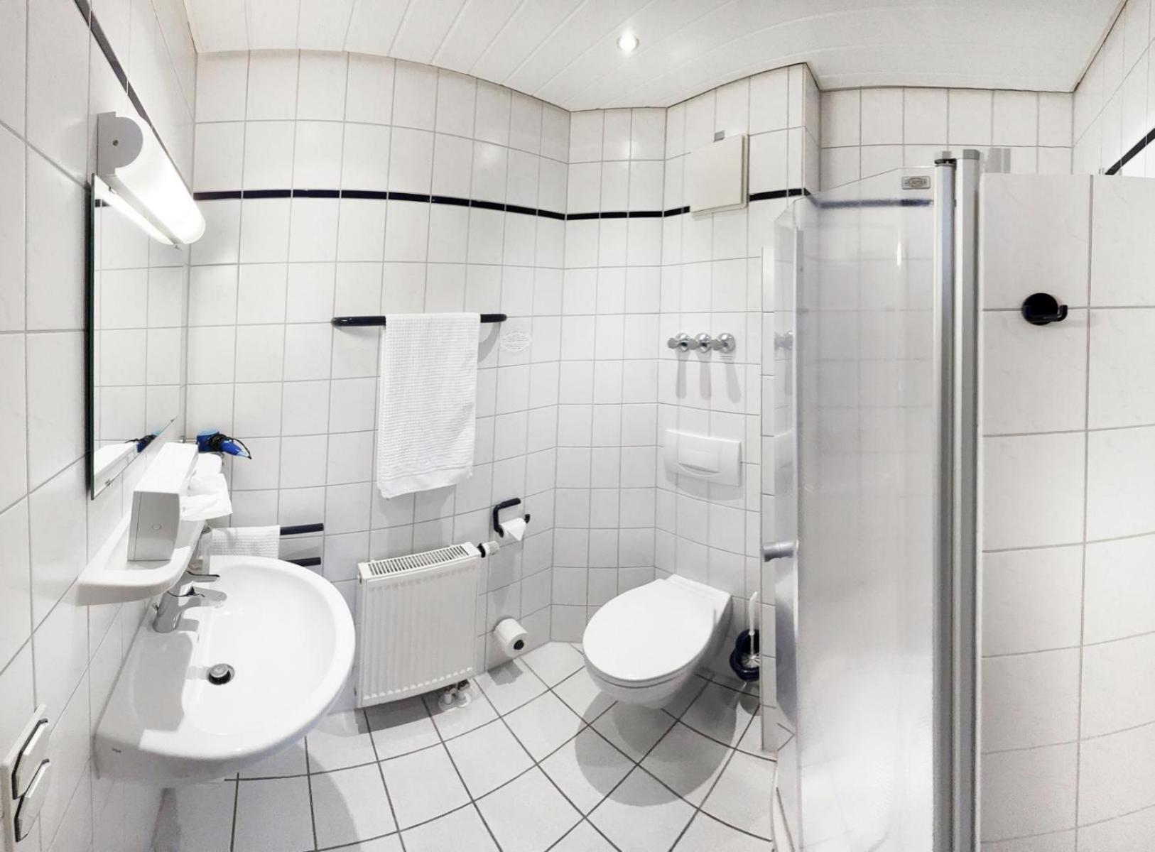 Gießen Hotel Schoene Aussicht מראה חיצוני תמונה